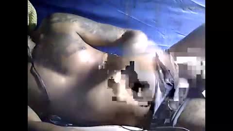 Snapshot of peterson1978 chatting on 12/01/25, 03:44 peterson1978 online show from 12/01/25, 03:44