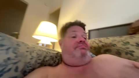 Snapshot of petersonkent6745 chatting on 09/27/25, 03:17 petersonkent6745 online show from 09/27/25, 03:17