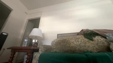 Snapshot of petersonkent6745 chatting on 10/05/25, 11:35 petersonkent6745 online show from 10/05/25, 11:35