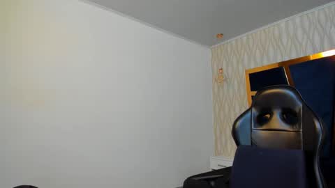 Snapshot of petesevans_1 chatting on 09/12/25, 11:59 PETES EVANS new account online show from 09/12/25, 11:59