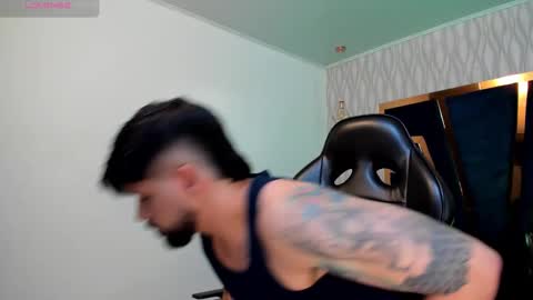 Snapshot of petesevans_1 chatting on 09/19/25, 03:30 PETES EVANS new account online show from 09/19/25, 03:30