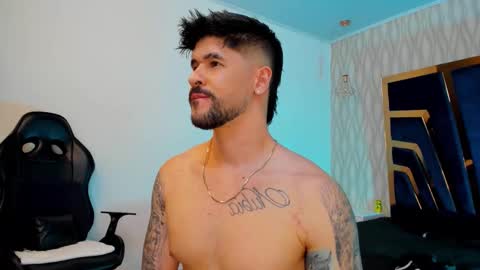 Snapshot of petesevans_1 chatting on 10/29/25, 11:39 PETES EVANS new account online show from 10/29/25, 11:39