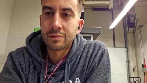 Snapshot of peteypete204 chatting on 01/24/25, 04:28 peteypete204 online show from 01/24/25, 04:28