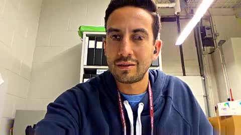 Snapshot of peteypete204 chatting on 02/18/25, 06:37 peteypete204 online show from 02/18/25, 06:37