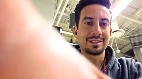 Snapshot of peteypete204 chatting on 02/24/25, 04:04 peteypete204 online show from 02/24/25, 04:04