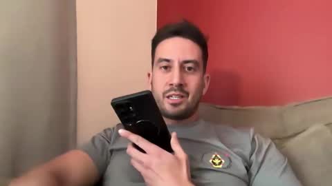 Snapshot of peteypete204 chatting on 02/28/25, 11:23 peteypete204 online show from 02/28/25, 11:23