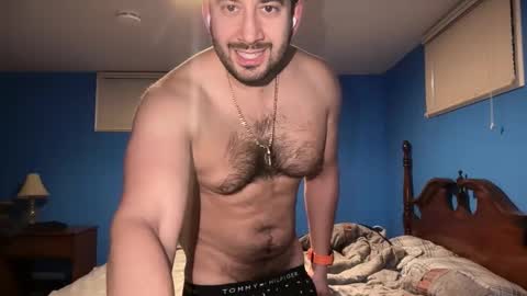 Snapshot of peteypete204 chatting on 04/01/26, 10:49 peteypete204 online show from 04/01/26, 10:49