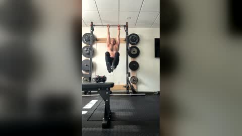 Snapshot of peteypete204 chatting on 04/10/26, 03:50 peteypete204 online show from 04/10/26, 03:50