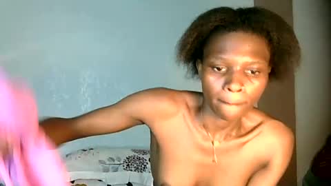 Snapshot of pethmia chatting on 06/21/26, 08:55 pethmia online show from 06/21/26, 08:55