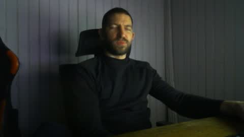 Snapshot of petitcoquin91 chatting on 02/13/26, 09:44 Paco online show from 02/13/26, 09:44