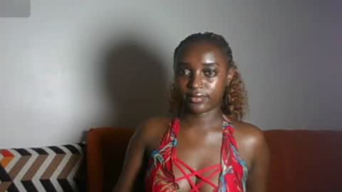 Snapshot of petite_asshley1 chatting on 06/18/26, 02:21 Ashley online show from 06/18/26, 02:21