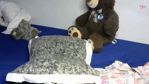 petite_byb online show from 09/27/25, 10:31