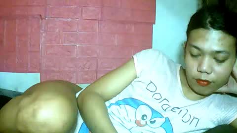 Snapshot of petite_jzee chatting on 11/22/25, 03:16 jzee online show from 11/22/25, 03:16