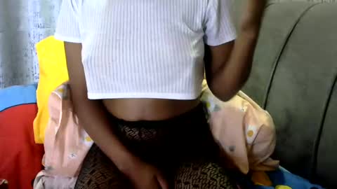 Petite loverr online show from 02/06/25, 06:29