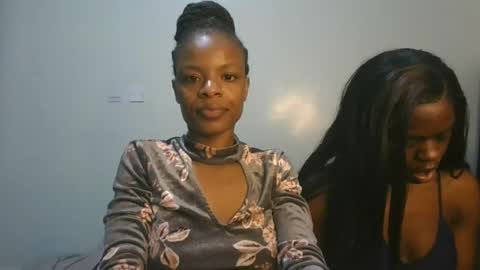 Snapshot of petite_luxe1 chatting on 07/25/26, 08:50 Luxe online show from 07/25/26, 08:50