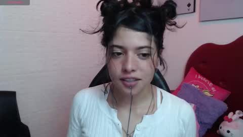 Snapshot of petite_melodyy chatting on 03/10/26, 02:22 Melody online show from 03/10/26, 02:22