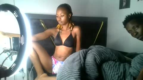 petite_queen69 online show from 06/14/26, 01:57
