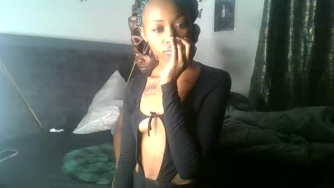 petite_queen69 online show from 06/15/26, 10:45