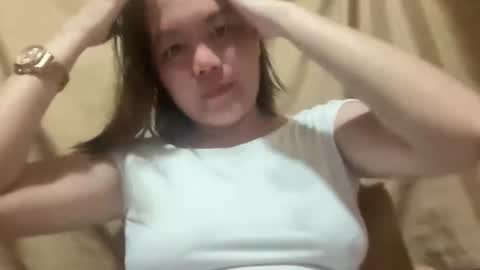 Snapshot of petiteasian_angel chatting on 03/17/26, 10:07 Hanna online show from 03/17/26, 10:07