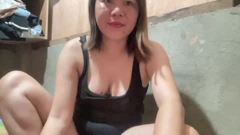 Snapshot of petiteasian_angel chatting on 05/02/26, 09:31 Hanna online show from 05/02/26, 09:31