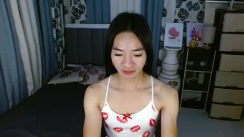 Snapshot of petiteasianmarian chatting on 03/03/25, 07:43 bigcock Marian online show from 03/03/25, 07:43