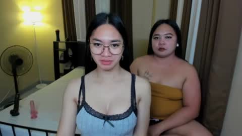 Snapshot of petiteasianmarian chatting on 03/26/26, 06:35 bigcock Marian online show from 03/26/26, 06:35