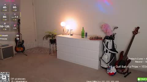 Snapshot of petitebrat chatting on 06/27/26, 01:32 PiperAvery online show from 06/27/26, 01:32