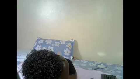 Snapshot of petitecookie chatting on 03/01/26, 10:01 Cookie online show from 03/01/26, 10:01