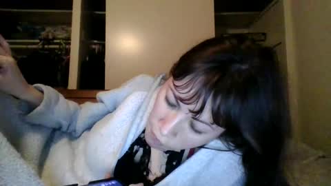 Snapshot of petitedoll30 chatting on 02/06/25, 06:08 Petitedoll30 online show from 02/06/25, 06:08