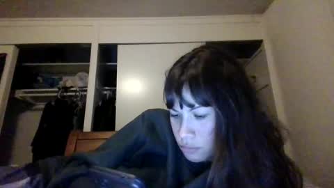 Snapshot of petitedoll30 chatting on 02/12/25, 02:14 Petitedoll30 online show from 02/12/25, 02:14