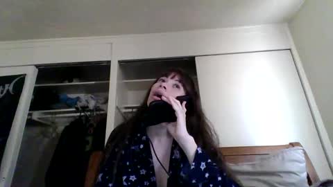 Snapshot of petitedoll30 chatting on 02/17/25, 10:47 Petitedoll30 online show from 02/17/25, 10:47