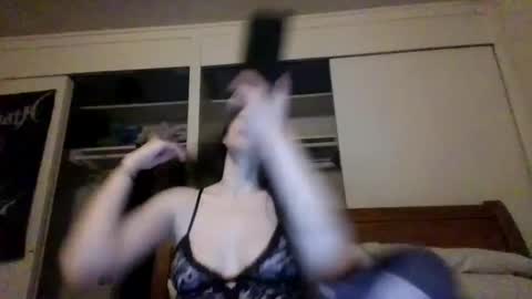 Snapshot of petitedoll30 chatting on 02/21/25, 01:55 Petitedoll30 online show from 02/21/25, 01:55