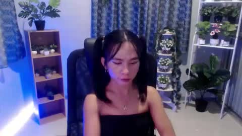 Chikay online show from 10/26/25, 01:22