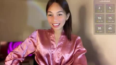 Snapshot of petitegirlx69 chatting on 06/06/26, 10:58 miss lisa online show from 06/06/26, 10:58