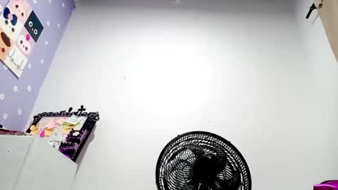 Snapshot of petiteivoryqueen chatting on 03/19/26, 02:15 danna online show from 03/19/26, 02:15