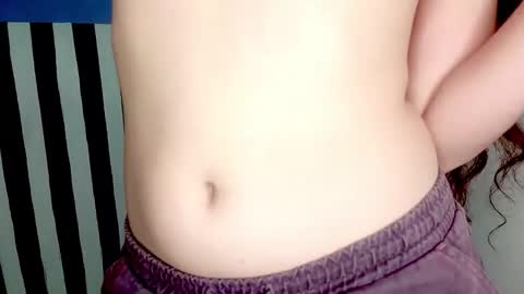 Snapshot of petiteivoryqueen chatting on 04/08/26, 04:34 danna online show from 04/08/26, 04:34