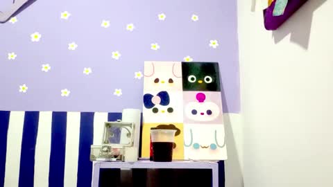 Snapshot of petiteivoryqueen chatting on 04/19/26, 07:07 danna online show from 04/19/26, 07:07