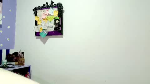 Snapshot of petiteivoryqueen chatting on 08/02/26, 05:17 danna online show from 08/02/26, 05:17