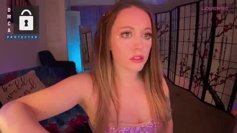 Snapshot of petitejewel chatting on 12/31/24, 10:58 Jules online show from 12/31/24, 10:58