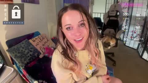 Snapshot of petitejewel chatting on 03/05/25, 04:46 Jules online show from 03/05/25, 04:46