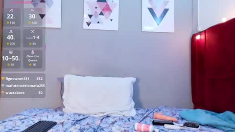 petitelittlemissy online show from 05/19/26, 01:56