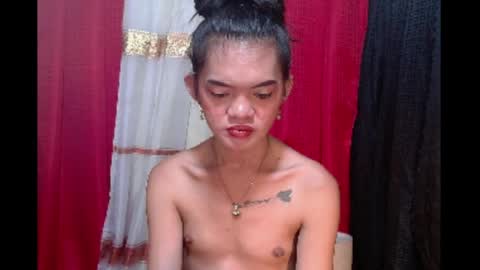 Snapshot of petitepinaycyrenets chatting on 03/28/26, 10:31 TsDELICIOUSCum69 online show from 03/28/26, 10:31