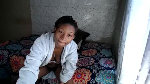 Snapshot of petitesammy chatting on 06/10/26, 11:09 petitesammy online show from 06/10/26, 11:09