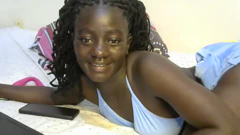 petitte_gyaal online show from 10/11/25, 04:27