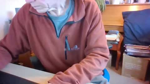 petitwilly online show from 01/15/25, 10:38