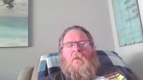 Snapshot of petman1968 chatting on 09/12/25, 11:15 petman1968 online show from 09/12/25, 11:15