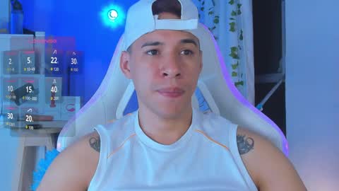 Snapshot of petter_coleman chatting on 04/06/26, 11:49 Petter Coleman online show from 04/06/26, 11:49