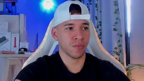 Snapshot of petter_coleman chatting on 04/18/26, 07:07 Petter Coleman online show from 04/18/26, 07:07