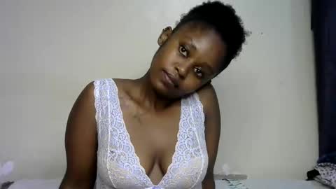 pettite_gal online show from 04/18/26, 07:40