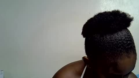 pettite_gal online show from 04/19/26, 08:11